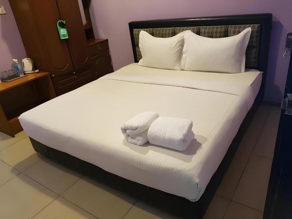 Oyo 89782 Ranau City Inn Luaran gambar